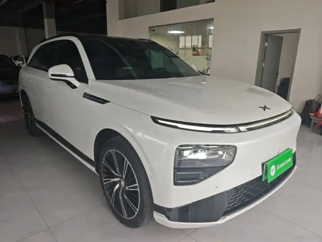 Xpeng G9 — Фото автомобиля 3