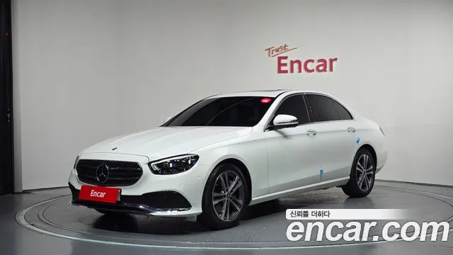Фотография автомобиля — Mercedes-Benz E-Class W213