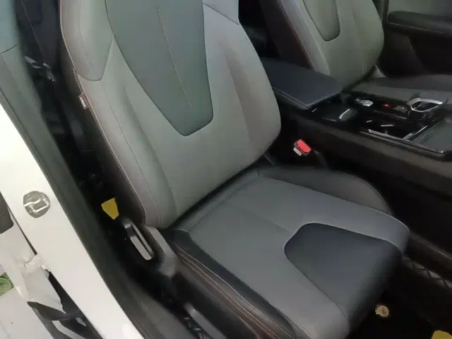 Geely Boyue — Фото автомобиля 24