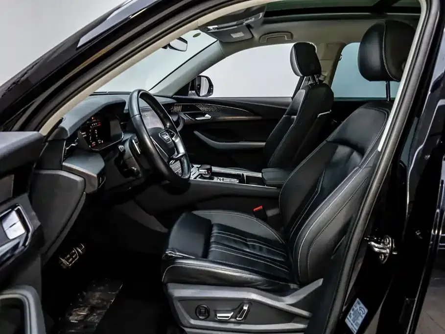 Audi Audi Q6 2024 40 TFSI quattro Cloud View Yulin Package 7-seater — Фото автомобиля 8