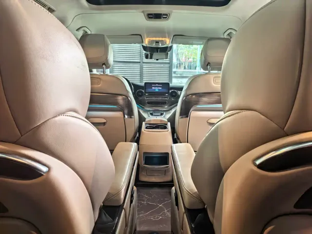 Mercedes-Benz V-Class — Фото автомобиля 13