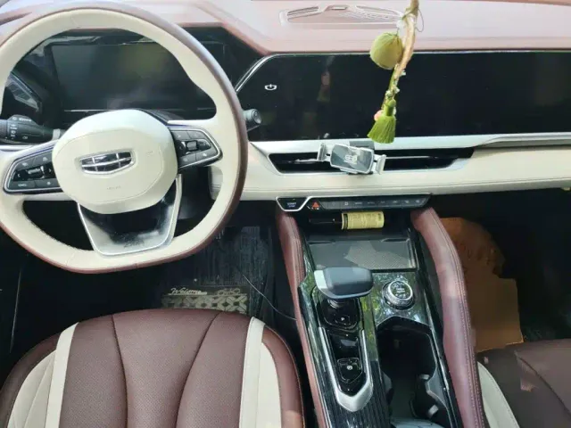 Geely Xingyue L — Фото автомобиля 10