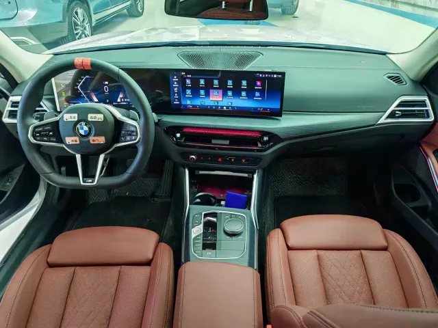 BMW 3 Series — Фото автомобиля 16