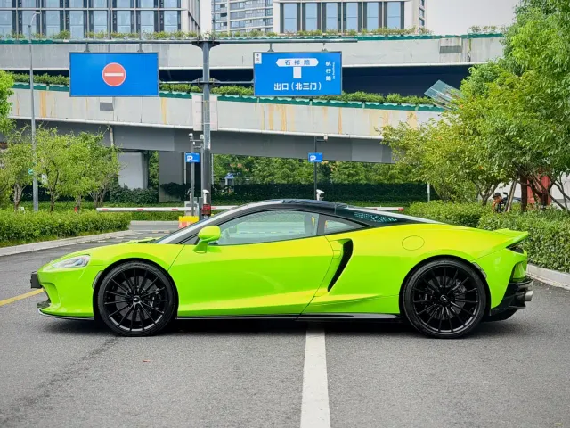 McLaren GT — Фото автомобиля 7