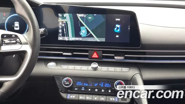 Hyundai AVANTE Новый Avante (CN7) — Фото автомобиля 13