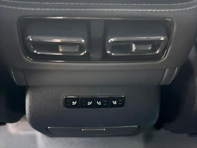 BYD FangChengBao Leopard 5 — Фото автомобиля 11