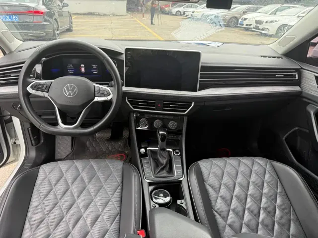 Volkswagen Sagitar — Фото автомобиля 5