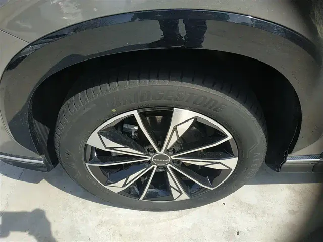 Roewe RX5 — Фото автомобиля 22