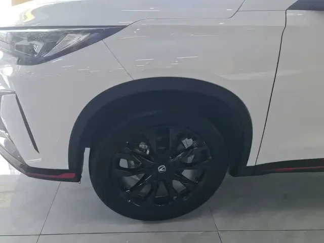 Changan X5 Plus — Фото автомобиля 22