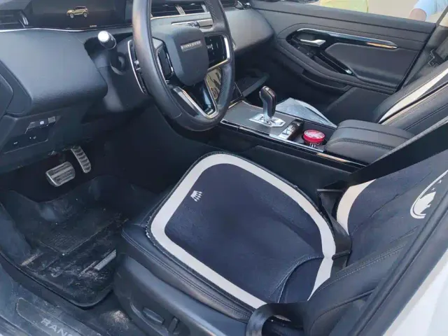 Land Rover Range Rover Evoque — Фото автомобиля 9
