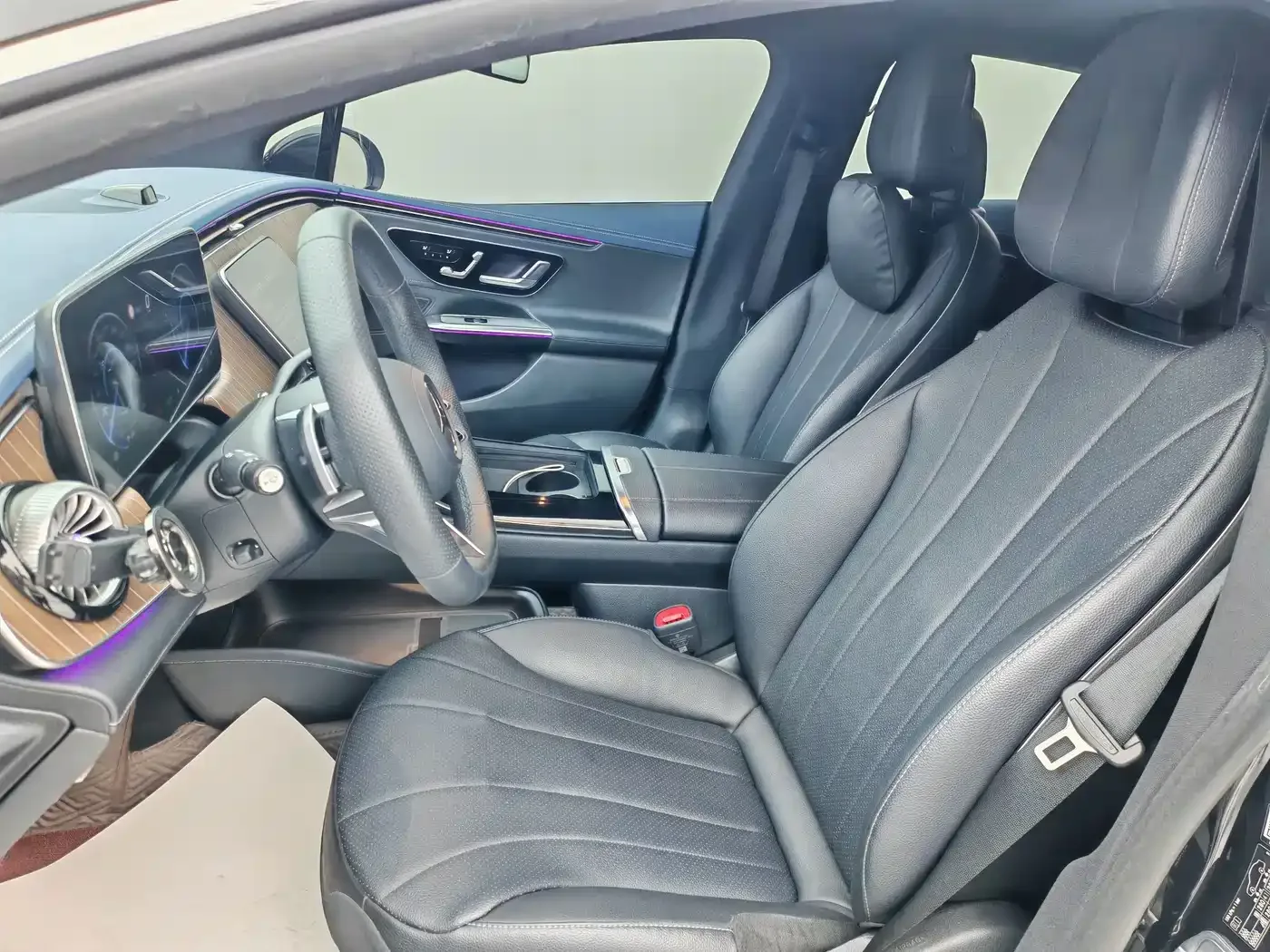 Mercedes-Benz Mercedes-Benz EQE 2022 350 Luxury Edition — Фото автомобиля 6