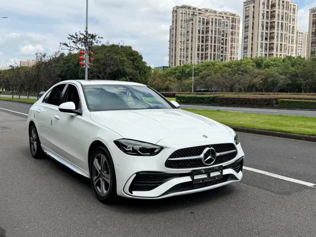 Mercedes-Benz C-Class — Фото автомобиля 3