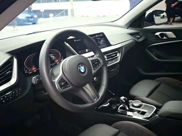 BMW 2 Series — Фото автомобиля 3