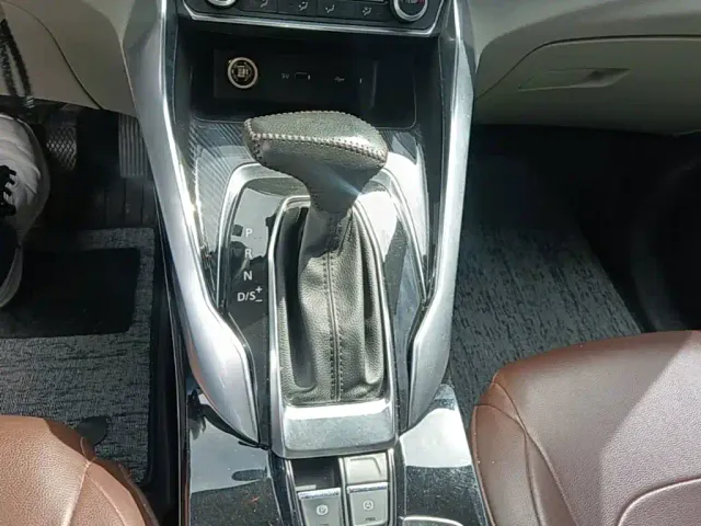 Maxus G50 — Фото автомобиля 13