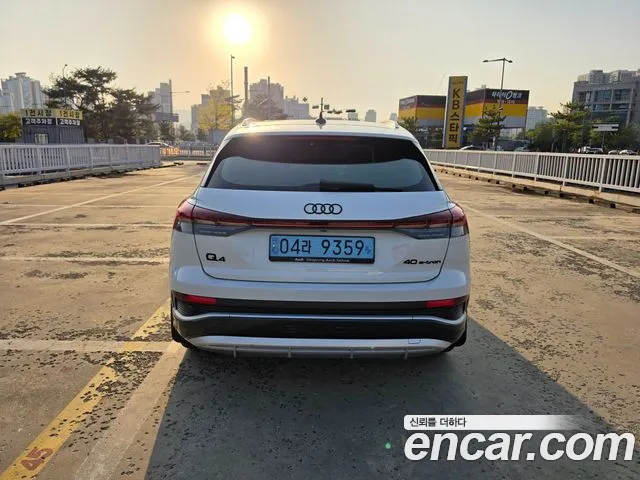 Audi Q4 e-tron F4 — Фото автомобиля 6