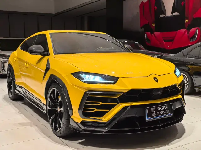 Lamborghini Urus — Фото автомобиля 2