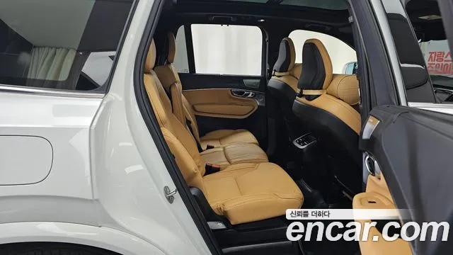 Volvo XC90 Generation 2 — Фото автомобиля 19