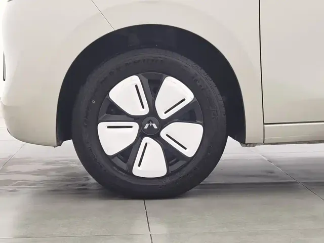 Wuling Hongguang Mini EV — Фото автомобиля 17