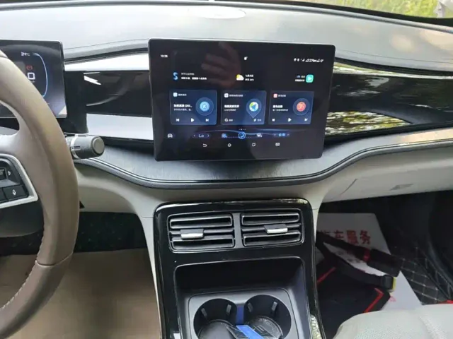 BYD Qin PLUS — Фото автомобиля 12