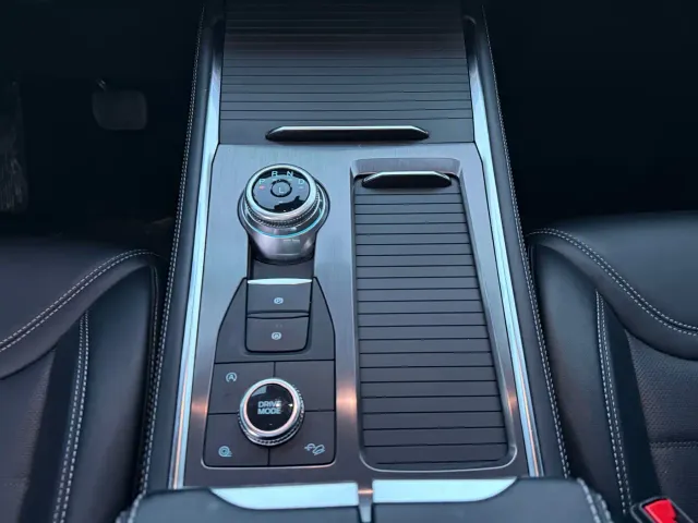 Ford Explorer — Фото автомобиля 11