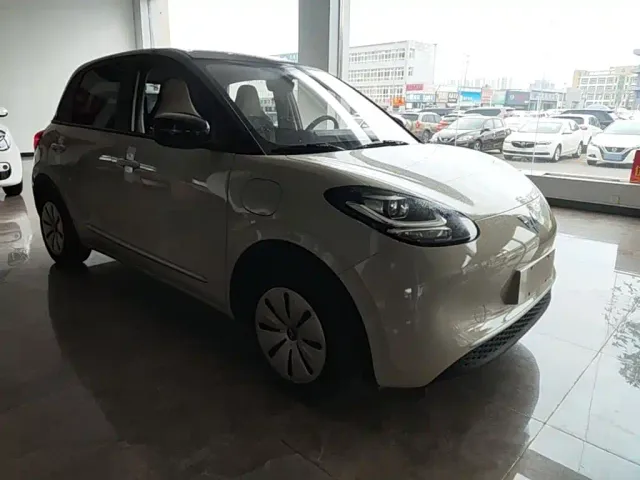 Wuling Bingo — Фото автомобиля 3