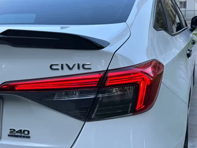 Honda Civic 2023 240TURBO CVT Dynamic Edition — Фото автомобиля 20