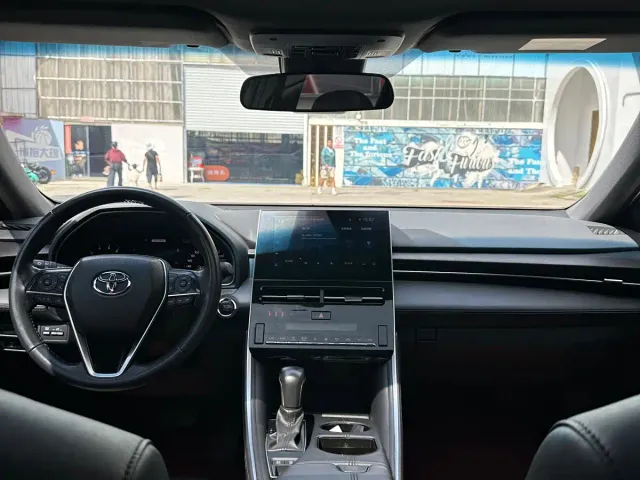 Toyota Avalon — Фото автомобиля 9