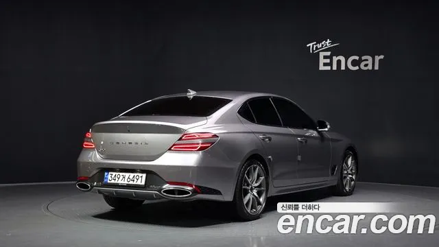 Genesis G70 Новый G70 Бензин 2.5T 2WD — Фото автомобиля 2