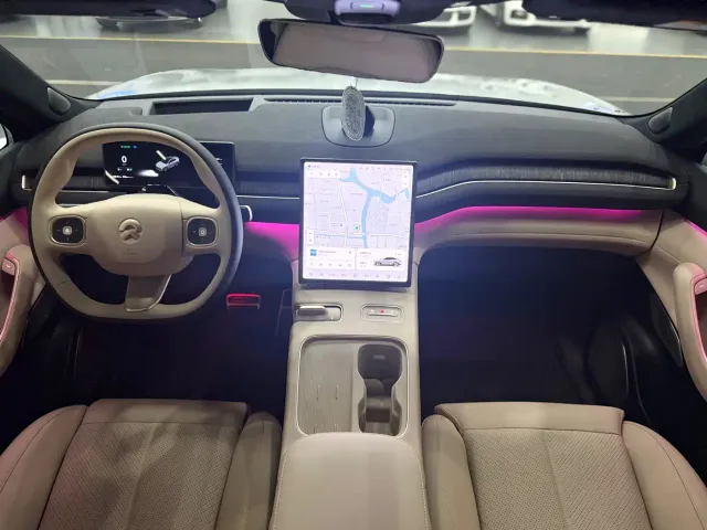Nio EC7 — Фото автомобиля 11