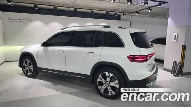 Mercedes-Benz EQB X243 — Фото автомобиля 3