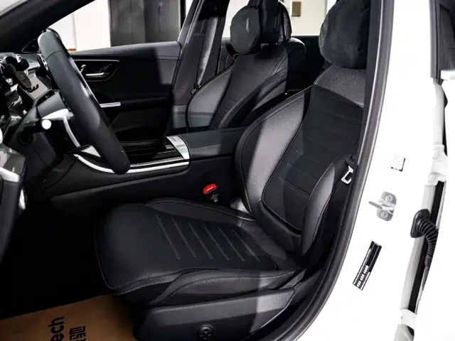 Mercedes-Benz C-Class — Фото автомобиля 18