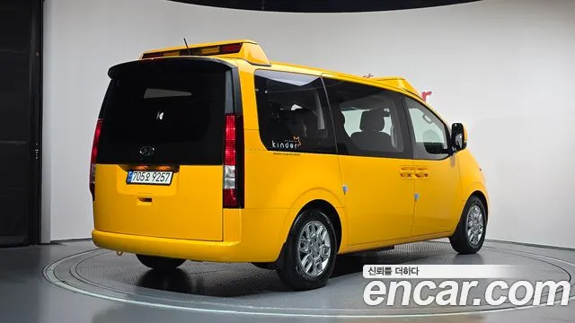 Hyundai Staria Staria — Фото автомобиля 2