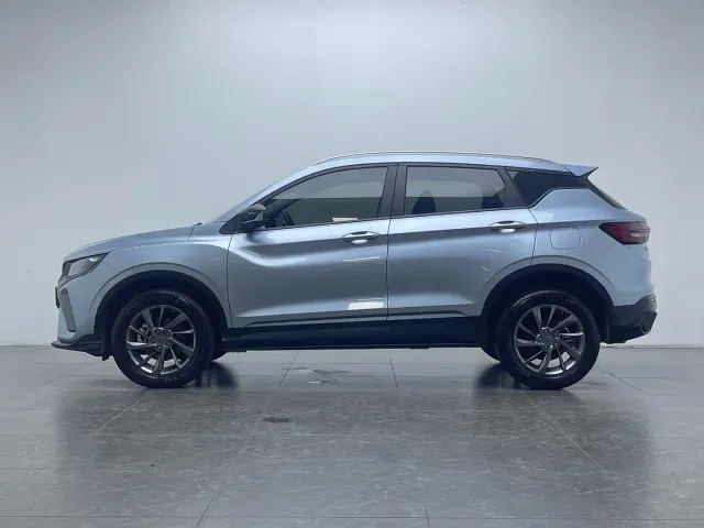 Geely Binyue — Фото автомобиля 8
