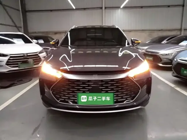 BYD Tang — Фото автомобиля 2