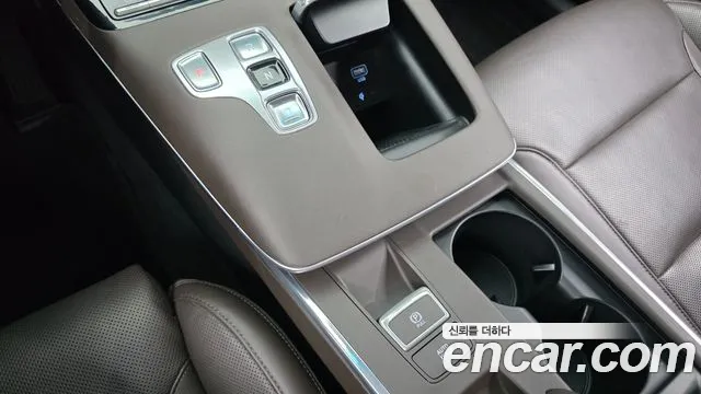 Hyundai Grandeur Exclusive — Фото автомобиля 9