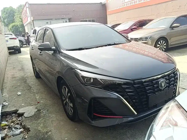 Changan Eado — Фото автомобиля 21