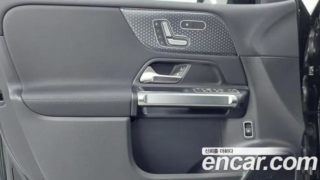 Mercedes-Benz EQB — Фото автомобиля 15