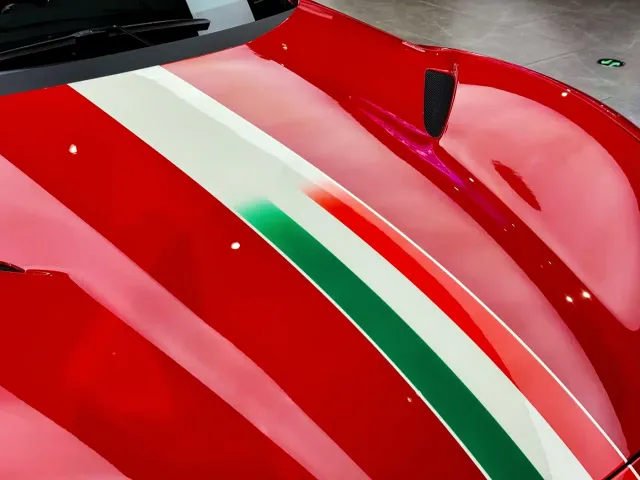 Ferrari 812 — Фото автомобиля 8