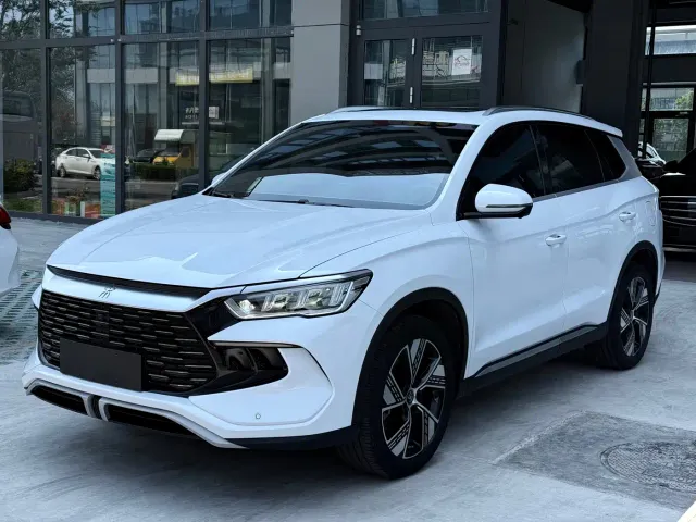 BYD Song Pro — Фото автомобиля 2