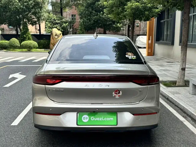 GAC Aion S — Фото автомобиля 16