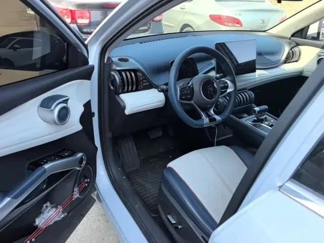 BYD Yuan PLUS — Фото автомобиля 15