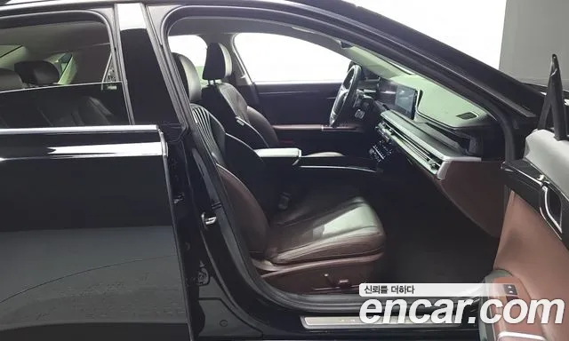 Hyundai Grandeur GN7 — Фото автомобиля 16