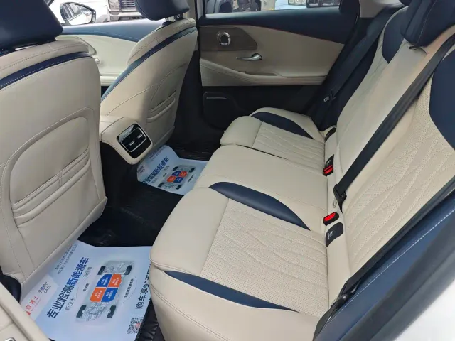 Chery Arrizo 8 — Фото автомобиля 5