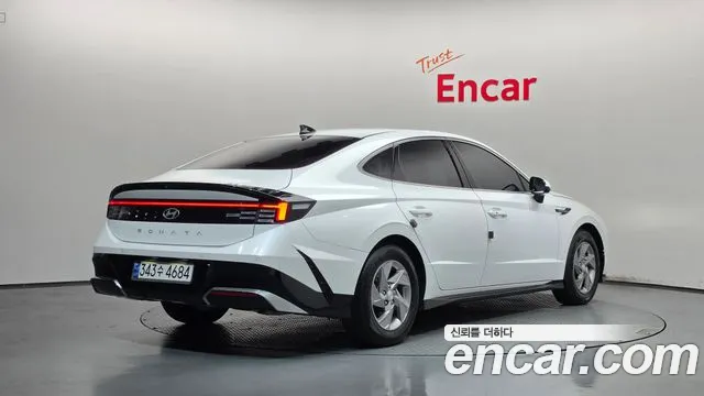 Hyundai Sonata — Фото автомобиля 2