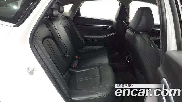 Hyundai Sonata Sonata Edge(DN8) 2.0 LPG(Для проката) — Фото автомобиля 11