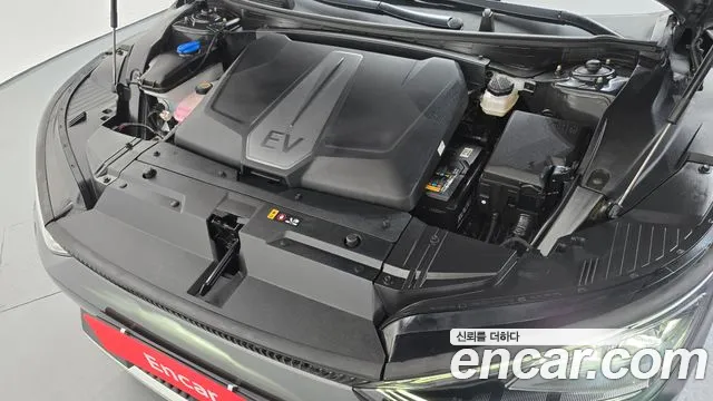 Kia EV6 — Фото автомобиля 6