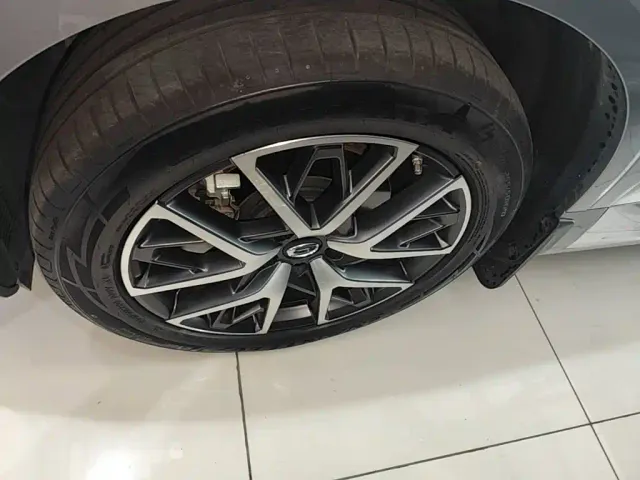 GAC Trumpchi GS8 — Фото автомобиля 22