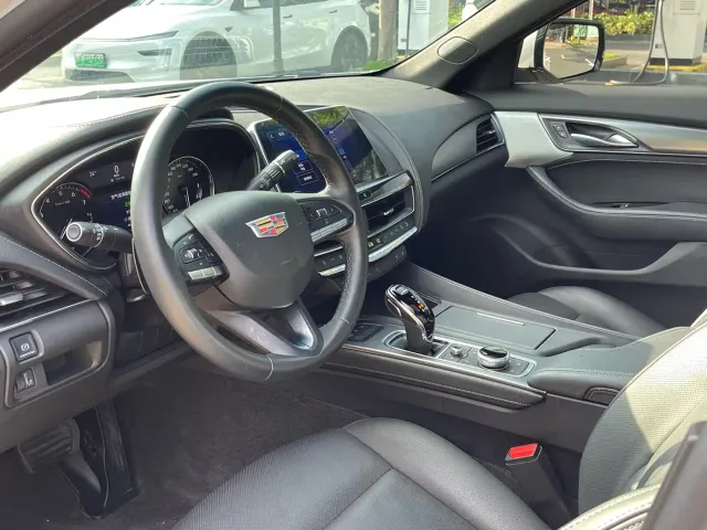 Cadillac CT5 — Фото автомобиля 21