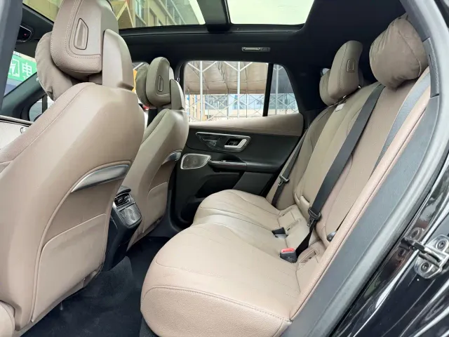 Mercedes-Benz EQE SUV — Фото автомобиля 7