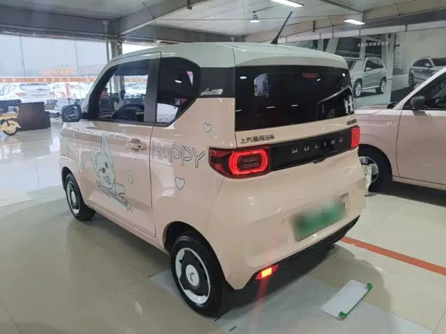 Wuling Hongguang Mini EV — Фото автомобиля 4